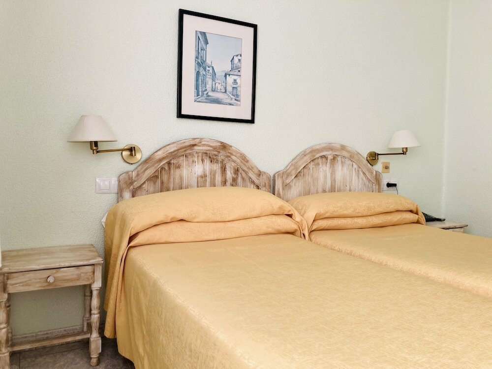 Фото Hotel Zaymar