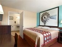 Фото Super 8 by Wyndham Midwest City Ok