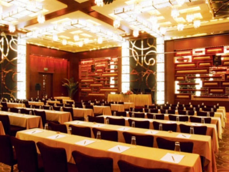 Фото The Beijing Kuntai Royal Hotel