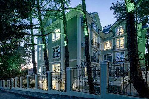 Внешний вид отеля Пушкин в Геленджике, фото 4