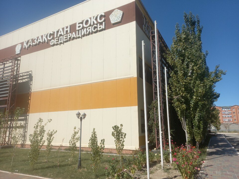 Ата-ананың төсегінде үйдегі секс