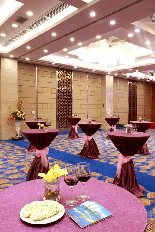 Фото Hotel Landmark Canton