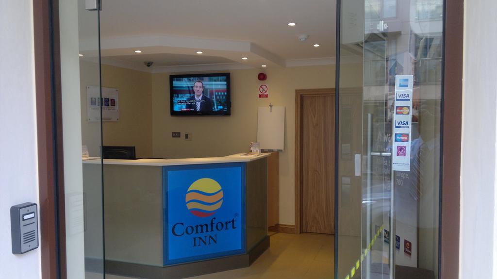 Фото Comfort Inn Hyde Park