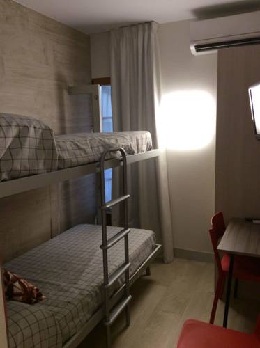 Фото Hostal Castilla II Puerta del Sol