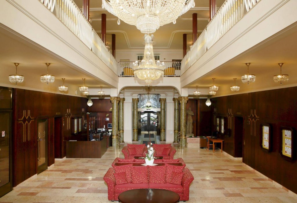 Фото отеля 2