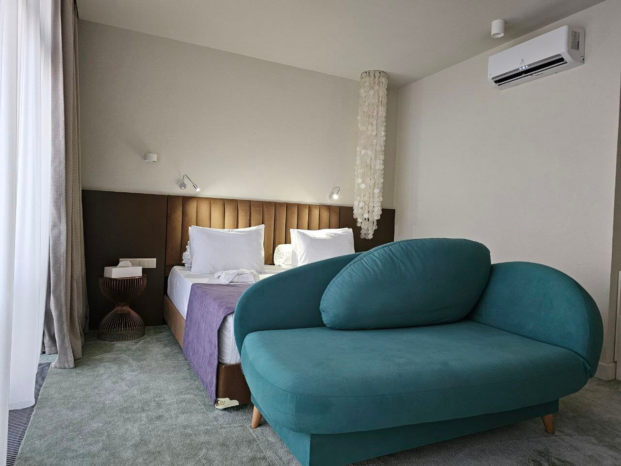 Фото Рони Шелтер