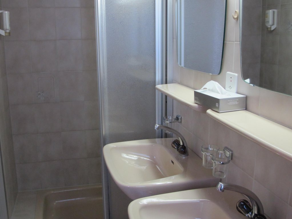 Фото Hotel Alpina