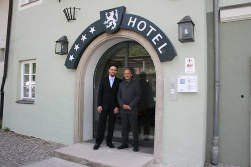 Фото Hotel Passauer Wolf