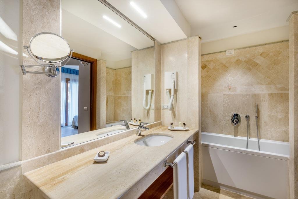 Фото Hotel Marana