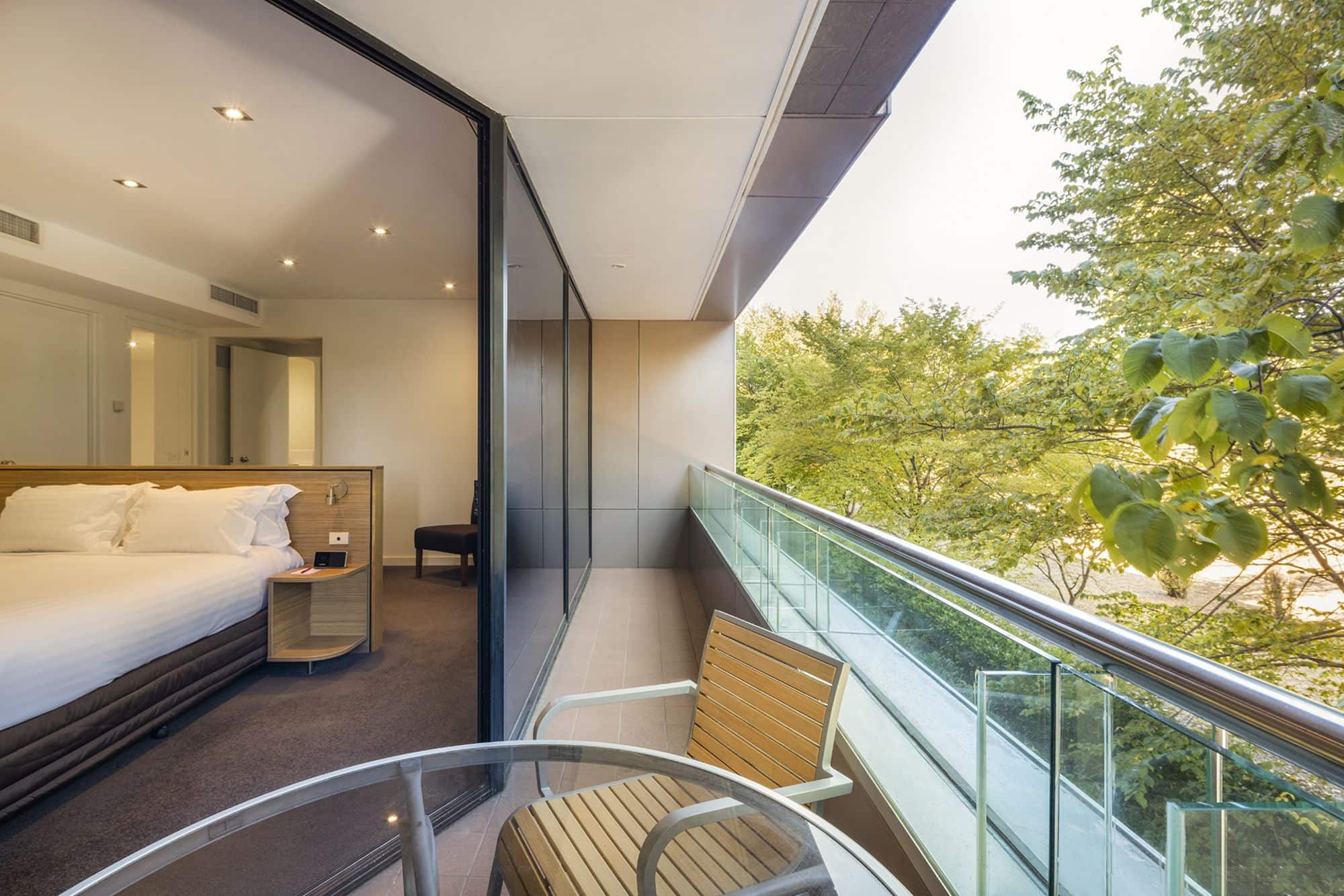 Фото Crowne Plaza Canberra