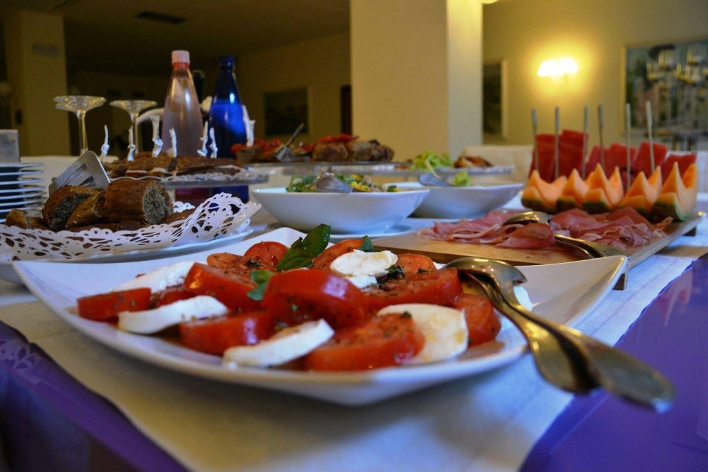 Фото Hotel Mamiani