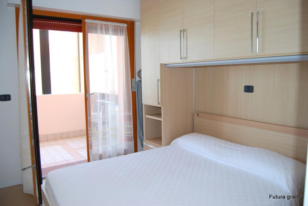 Фото Aparthotel Capitol