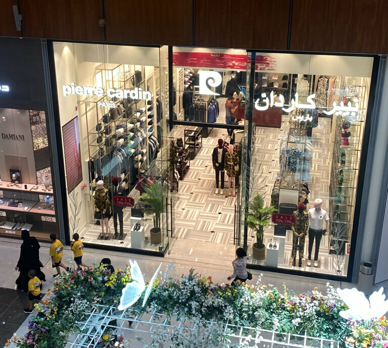 Clothing store Pierre Cardin, Dubai, photo