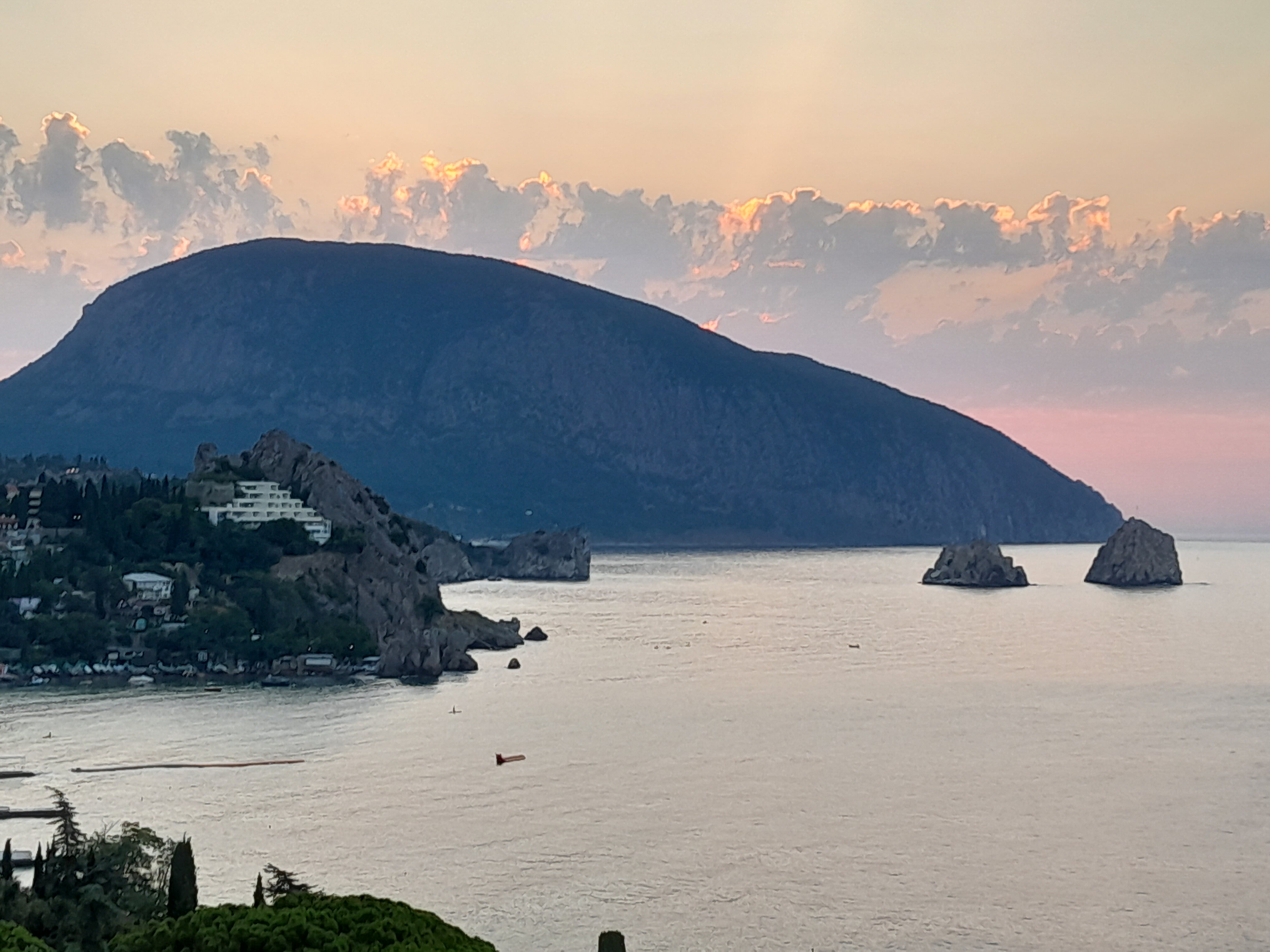 Фото Весёлый Хотэй