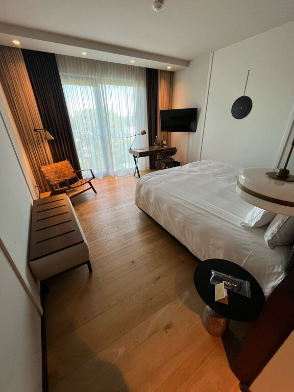 Фото Infinity Hotel & Conference Resort Munich