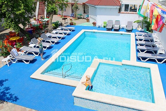 Фото отеля 1