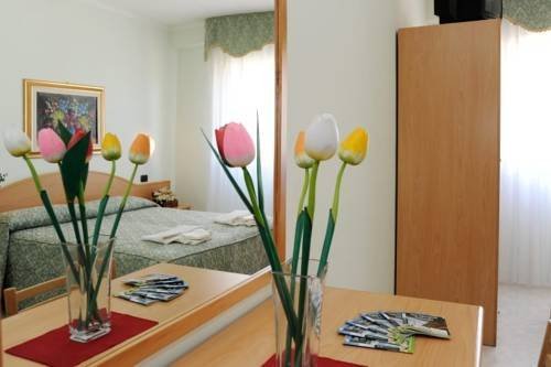 Фото Hotel Garden