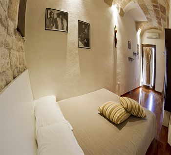 Фото Bed & Breakfast Tra le Mura