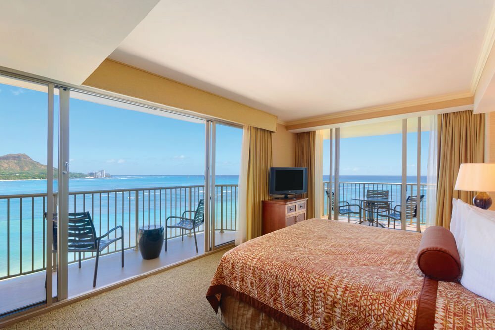 Фото Outrigger Reef Waikiki Beach Resort