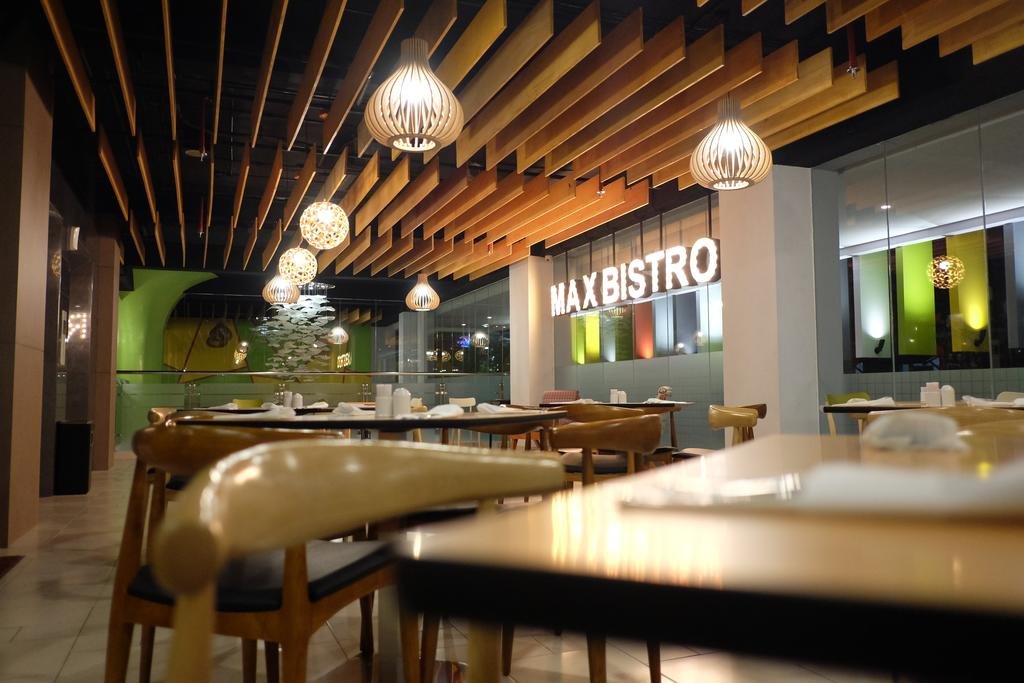 Фото MaxOne Hotels at Pemuda