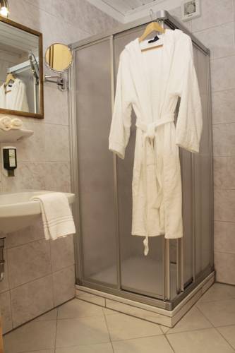 Фото Hotel Alpenland