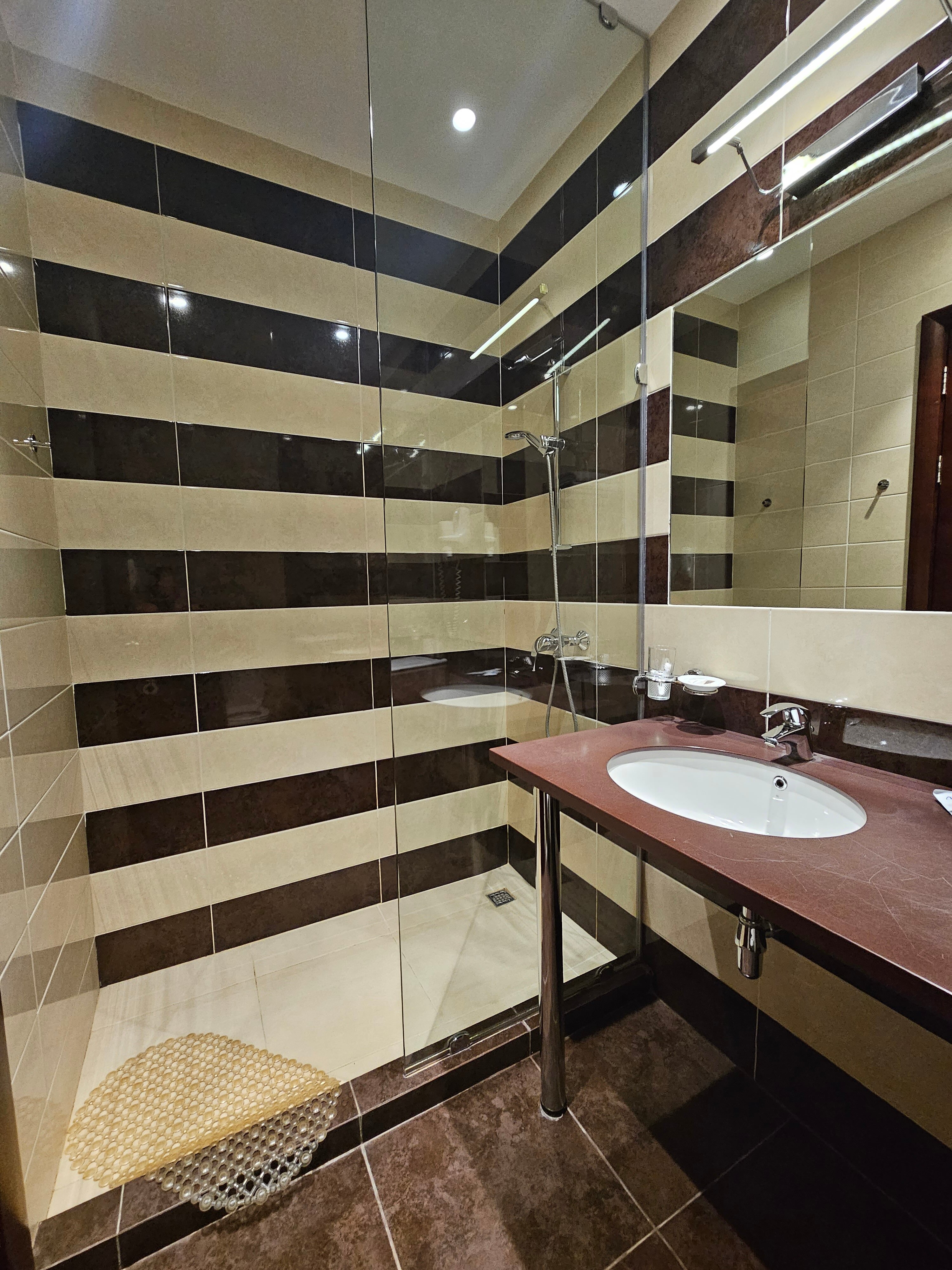 Фото Форест