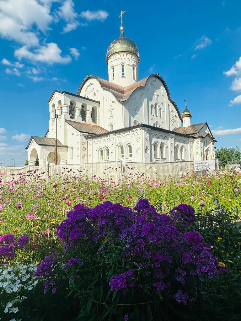 Orthodox church Church of Saints Peter and Fevronia of Murom in Maryino, Moscow, photo