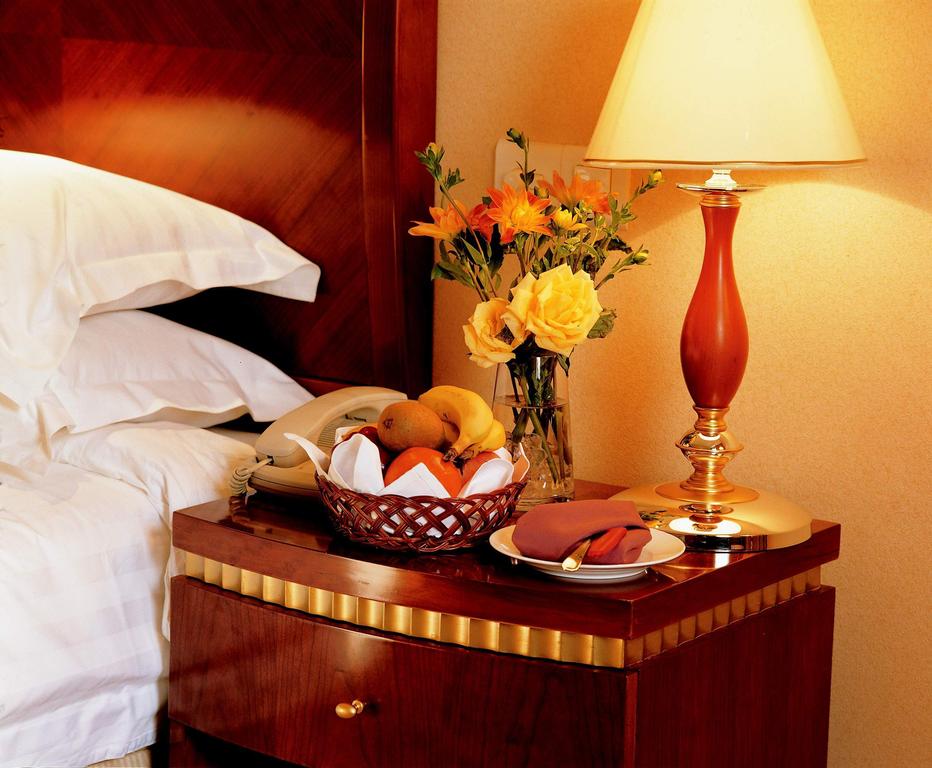 Фото Jianguo Hotel Shanghai