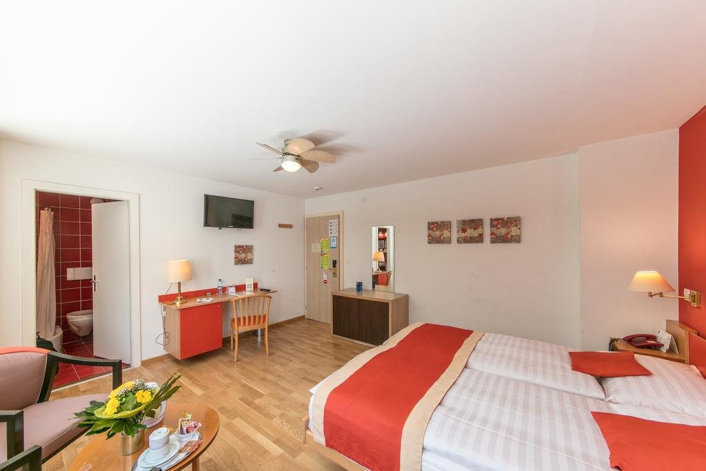 Фото Hotel Bon Port