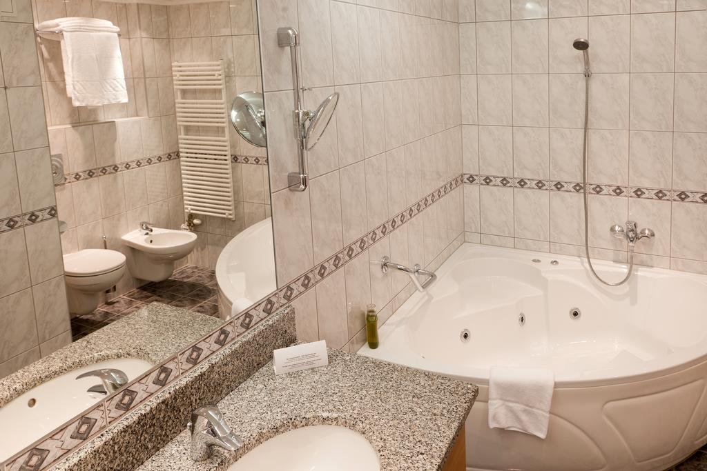 Фото Lotus Therme Hotel & SPA