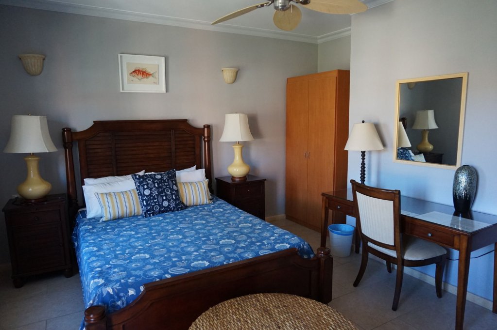 Фото Balhambra Suites - Adults Only