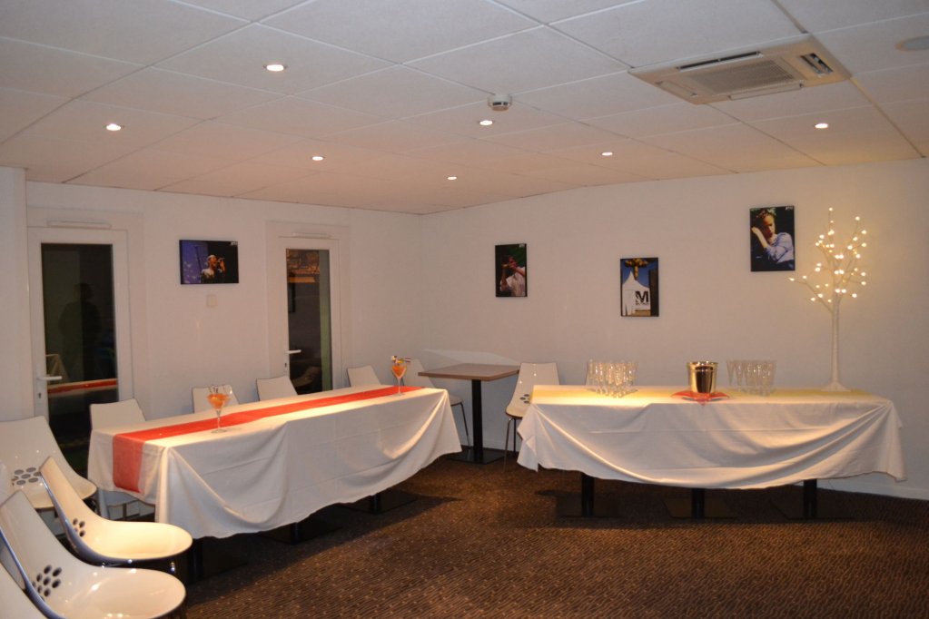 Фото Ibis Styles Rennes Centre Gare Nord