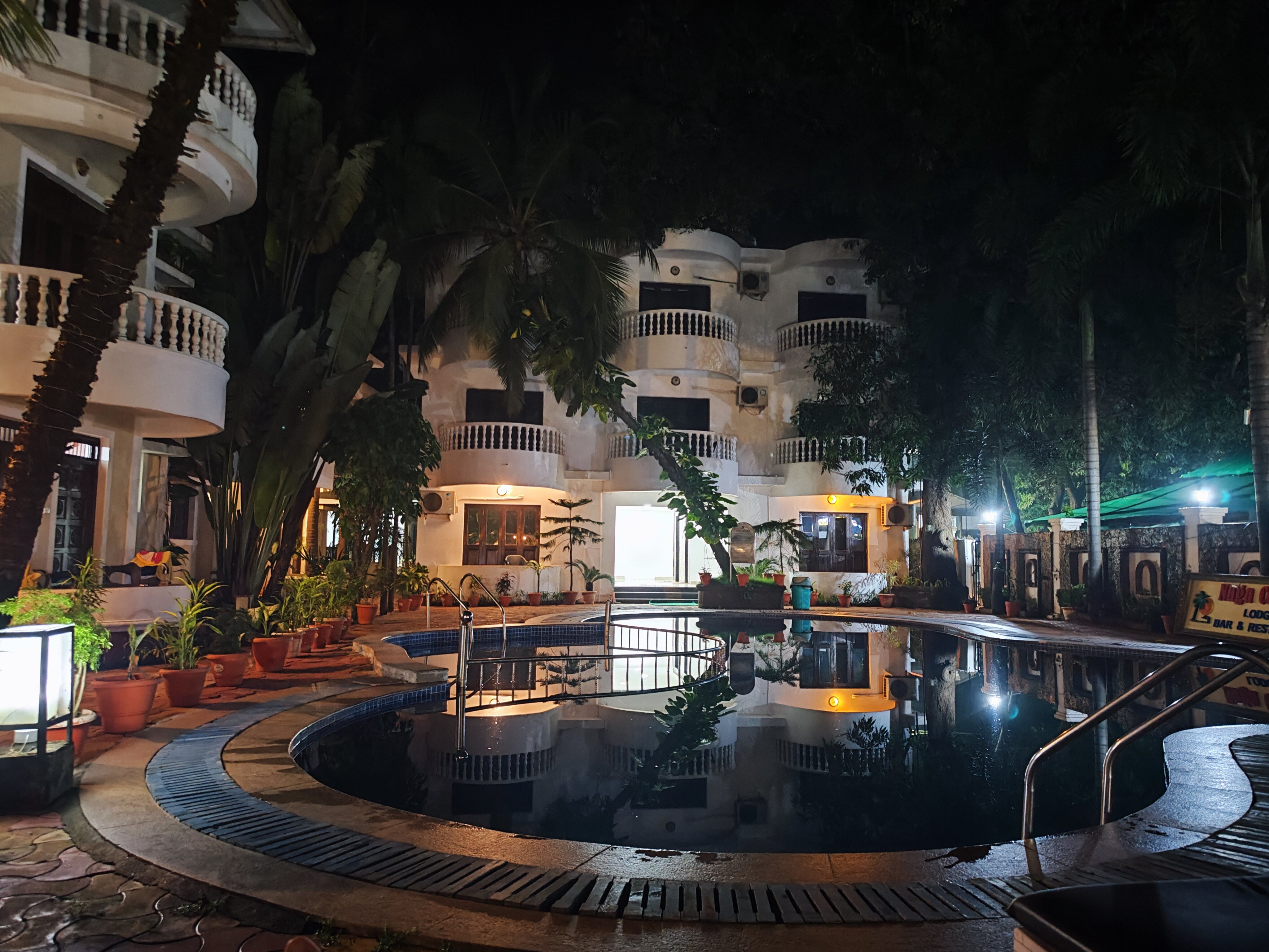 Фото Naga Cottages