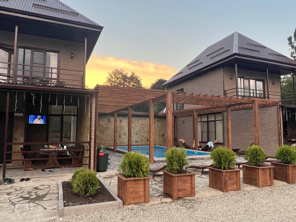 Фото Дом у реки