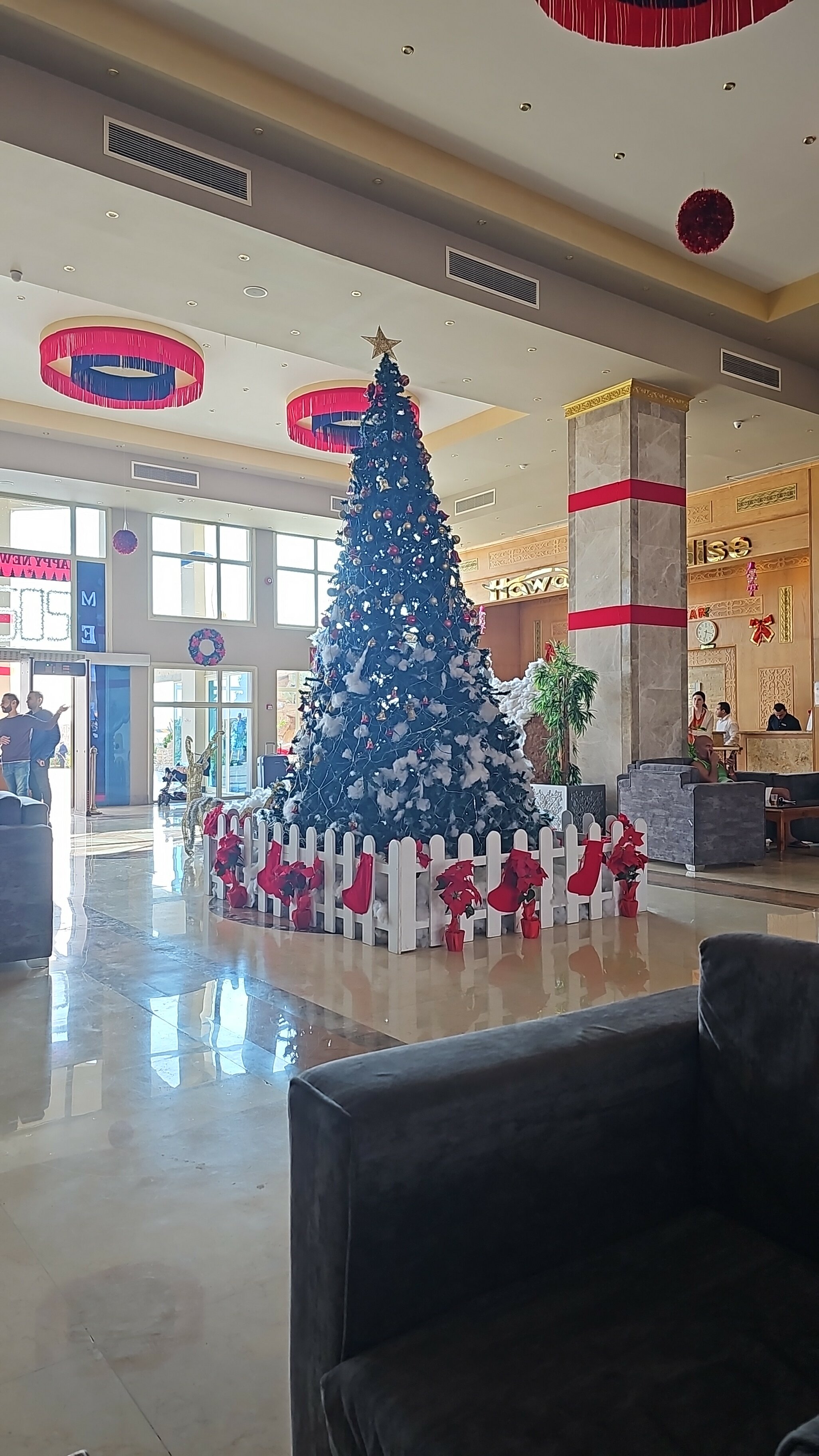 Фото Hawaii Paradise Aqua Park Resort