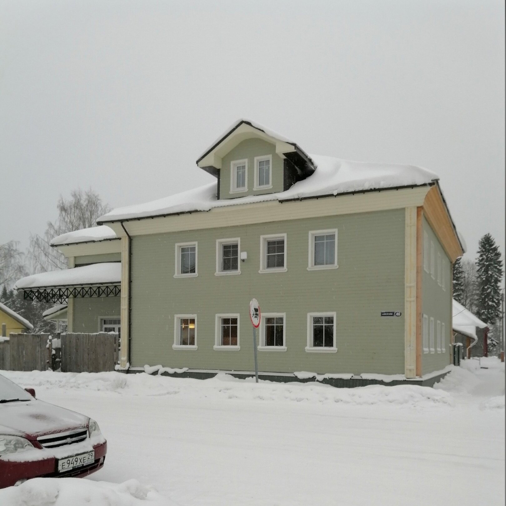 Фото отеля 1