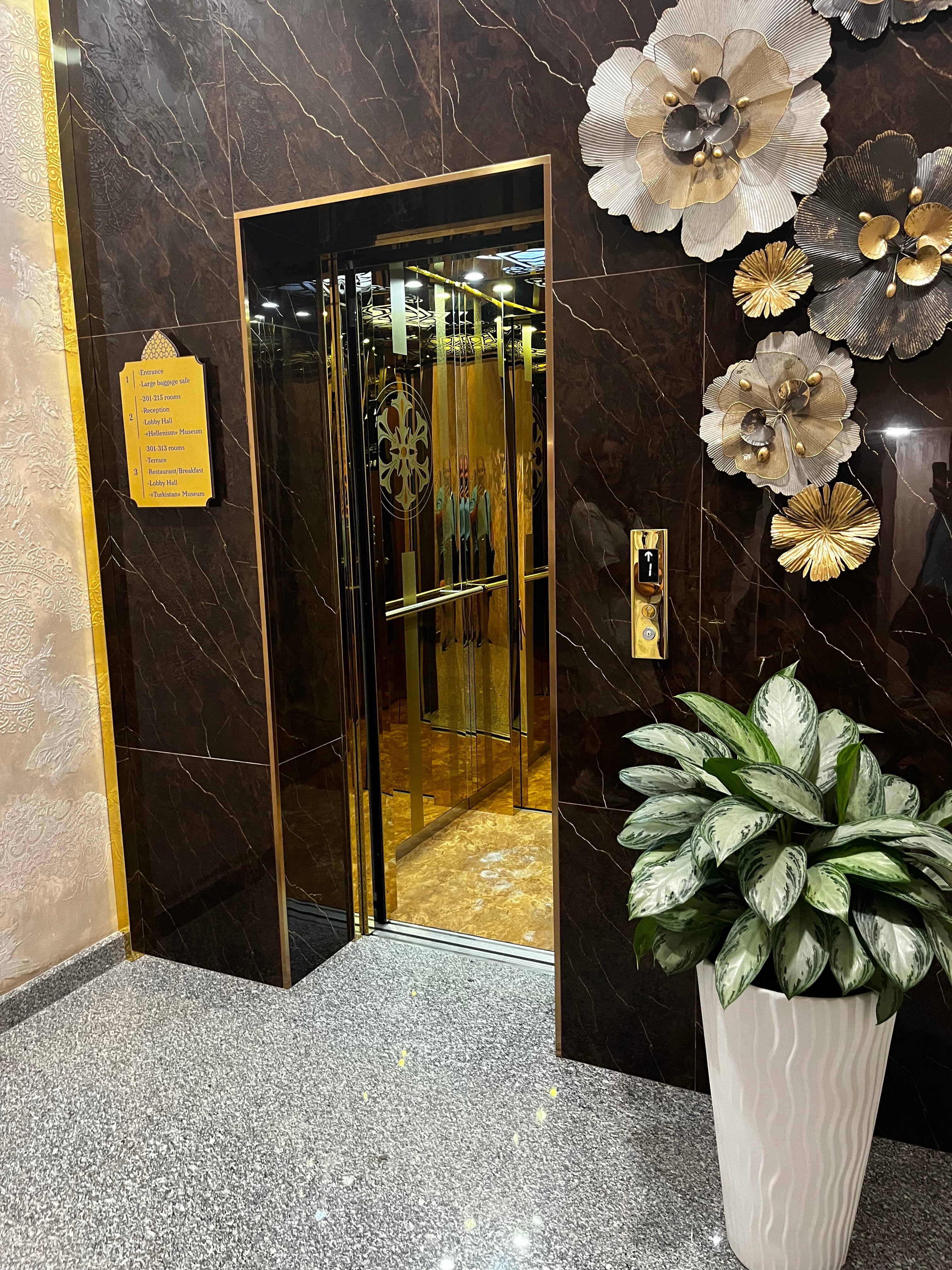 Фото Silk Road Empire