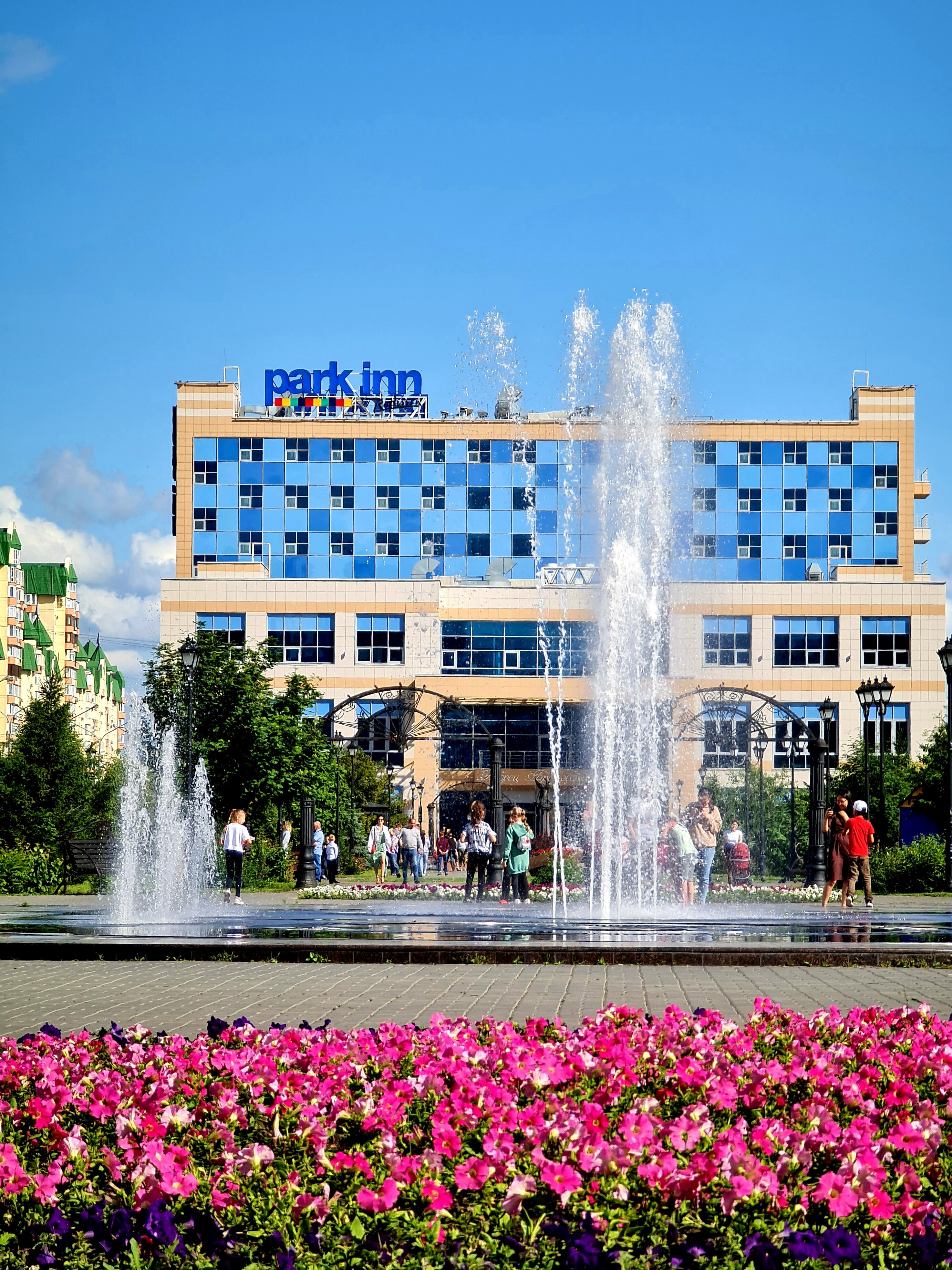 Фото отеля 1