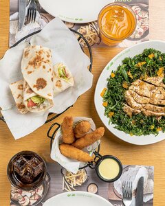 Zaatar W Zeit (Al Meraikhi Tower, Trade Center First, Jumeirah, Dubai), fast food