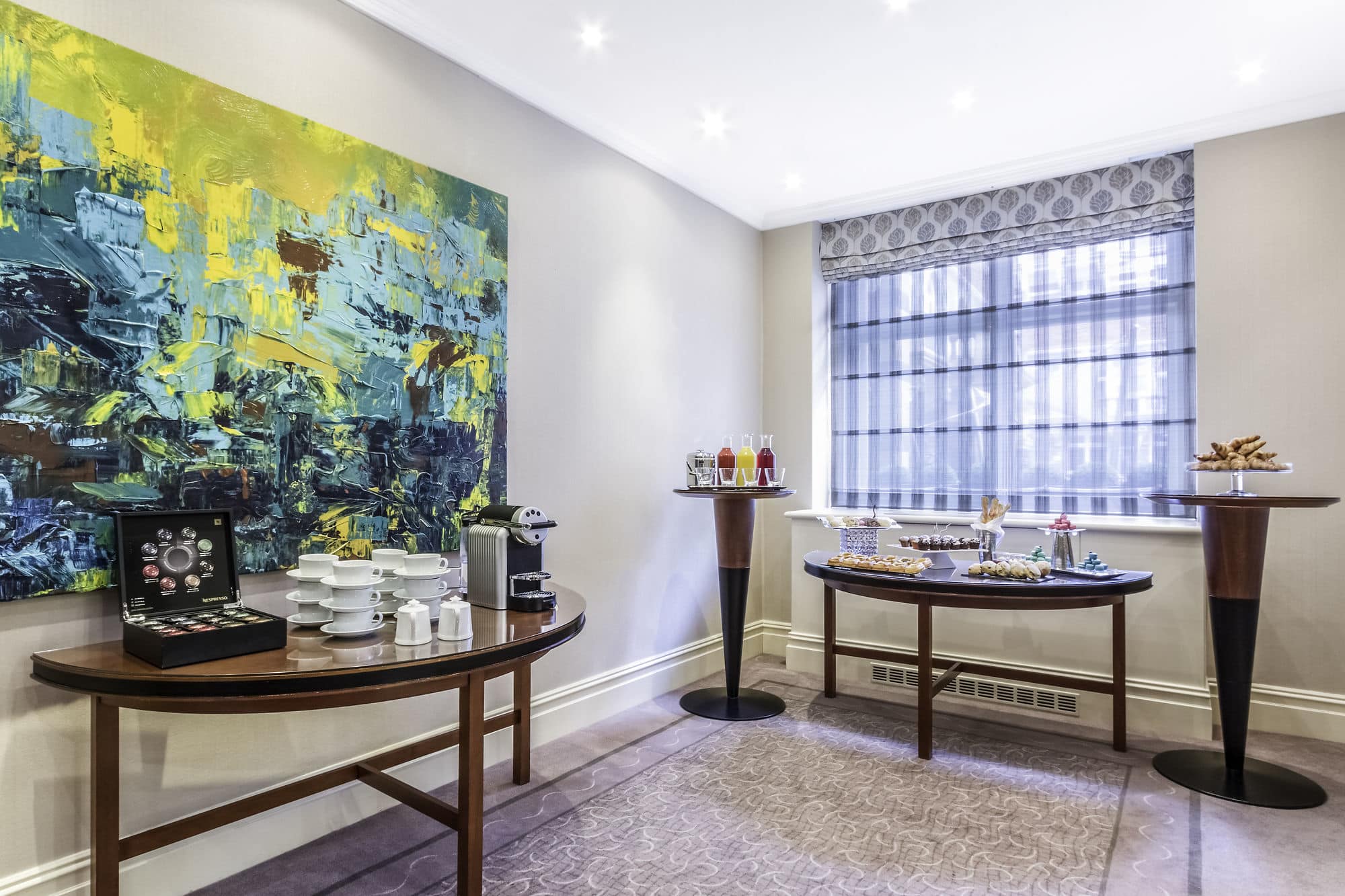 Фото St. James' Court, A Taj Hotel, London