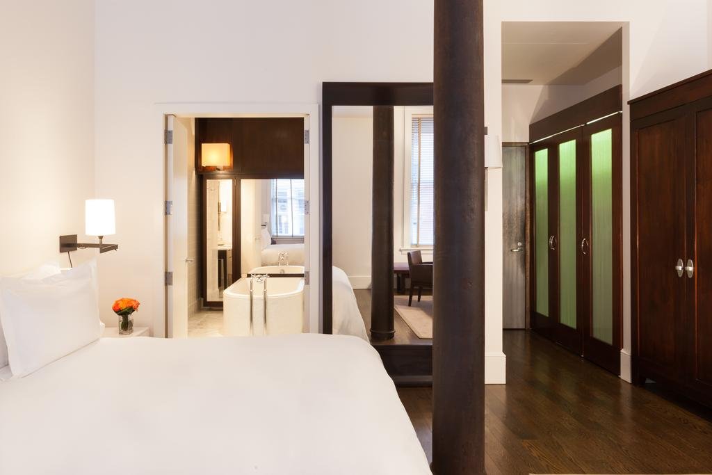 Фото The Mercer Hotel