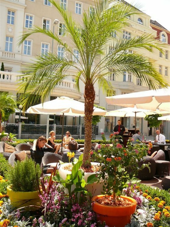 Фото Radisson Blu Carlton Hotel, Bratislava