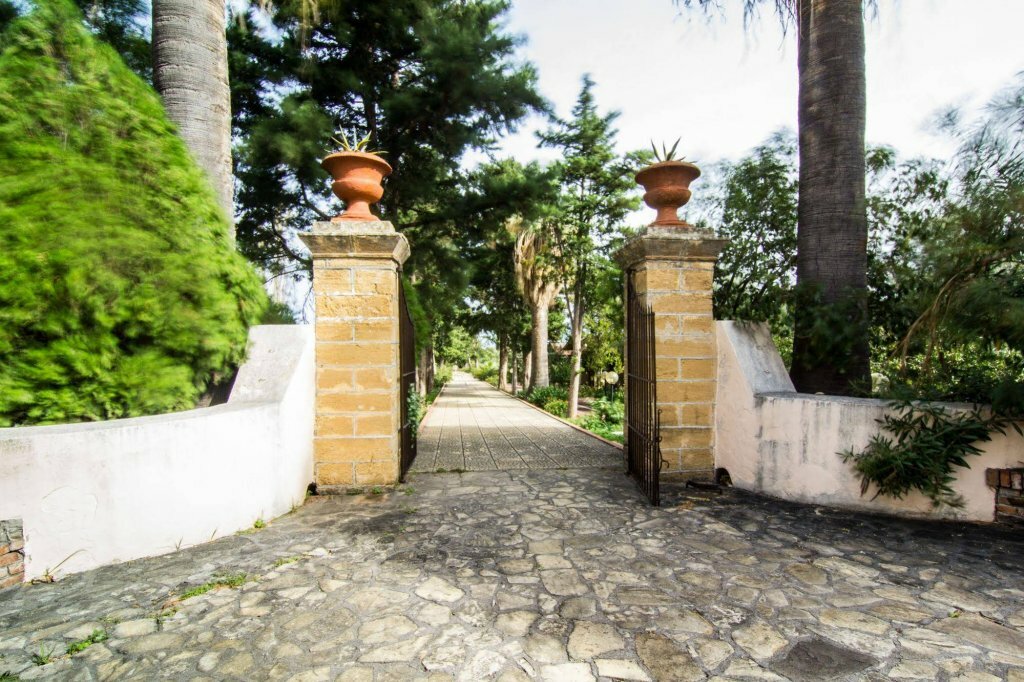 Фото Torre Artale Hotel