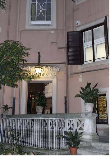 Фото Hotel Les Chambres D'Or