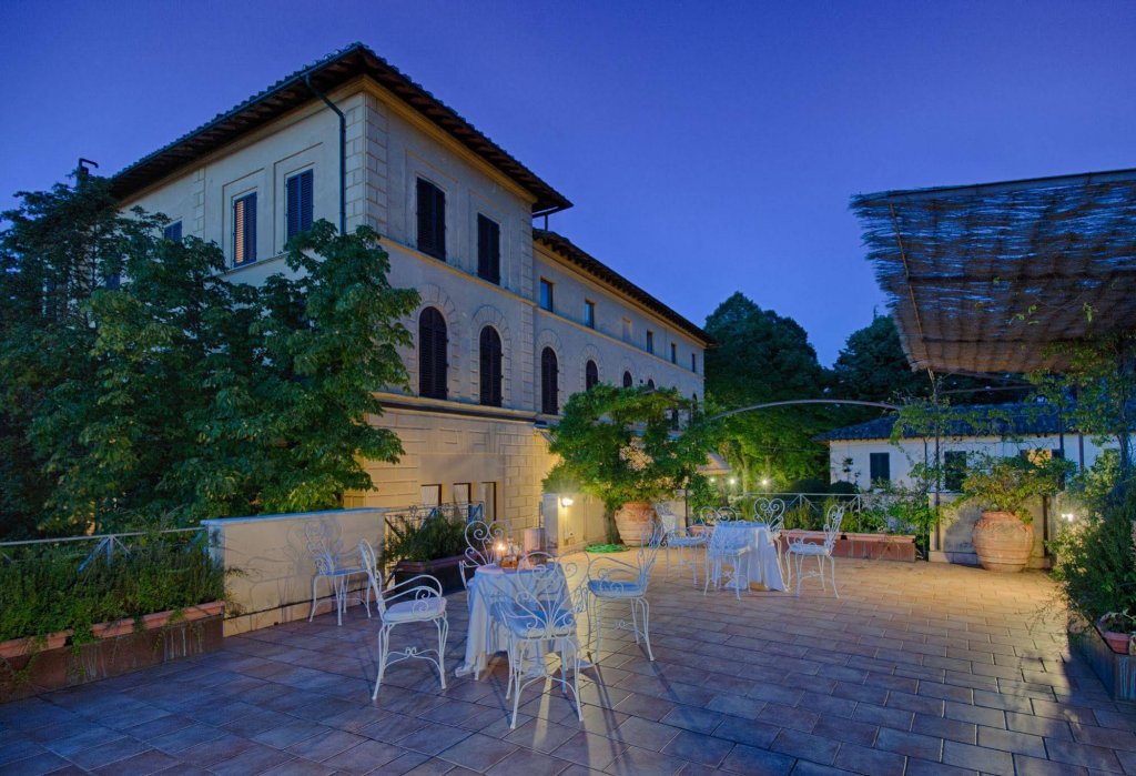 Фото Hotel Villa Scacciapensieri