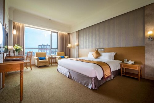 Внешний вид отеля Royal Chiayi Hotel в Тайнани, фото 5