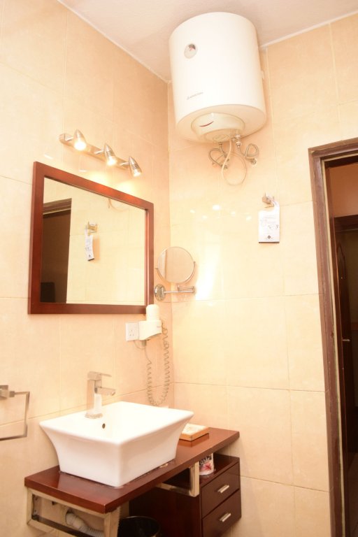 Фото The Blowfish Hotel