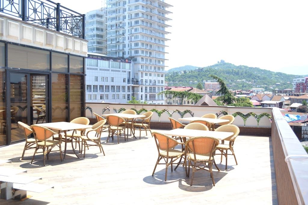 Фото Лайт Палас