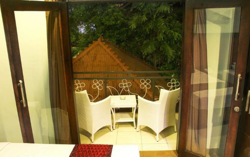 Фото Legian Village Hotel