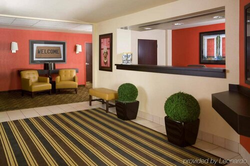 Гостиница Extended Stay America Select Suites Chicago Naperville West в Нейпервилле